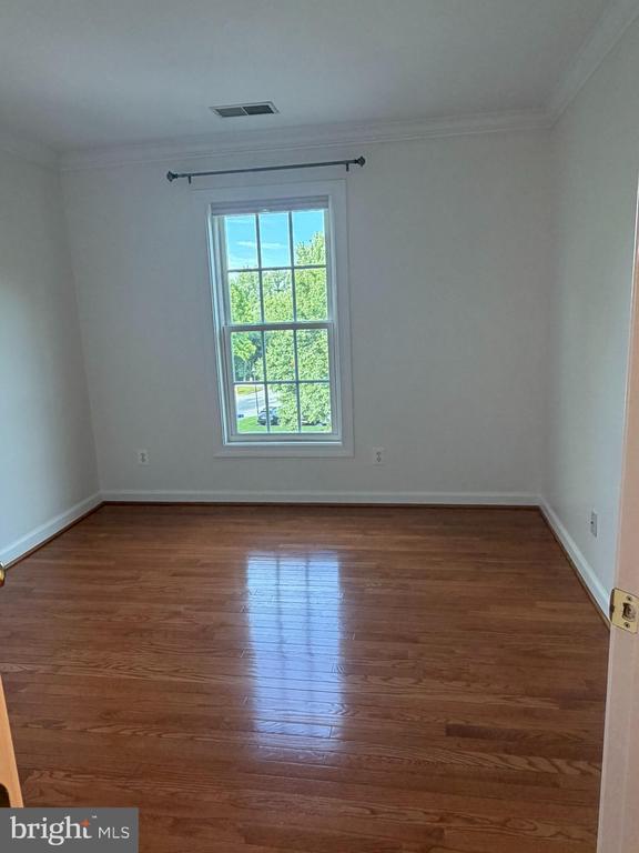 Building Photo - 10631 Sandown Way
