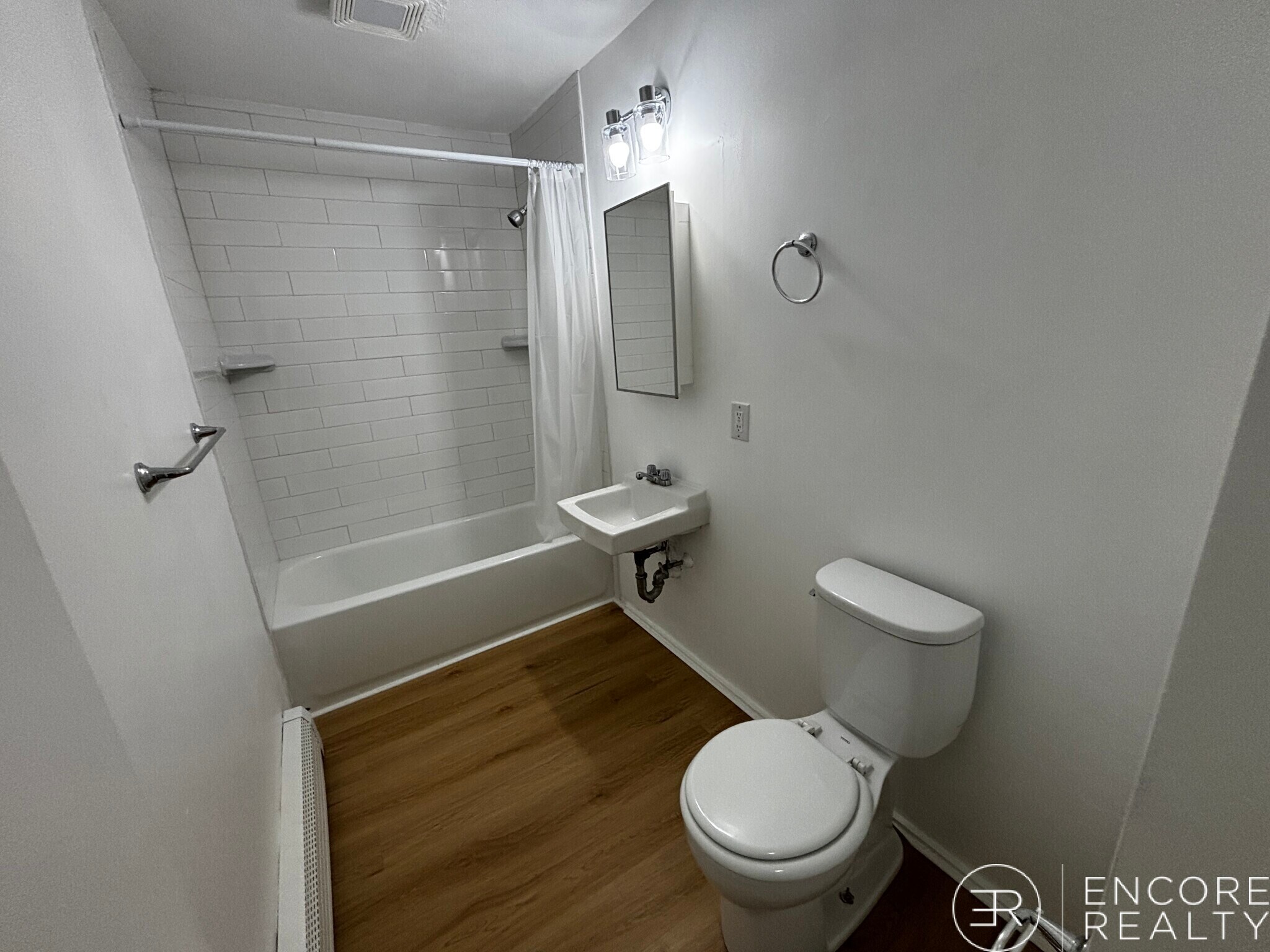 Building Photo - 655 Washington St