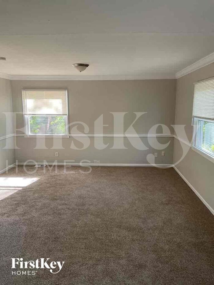 Building Photo - 3526 N Faculty Dr