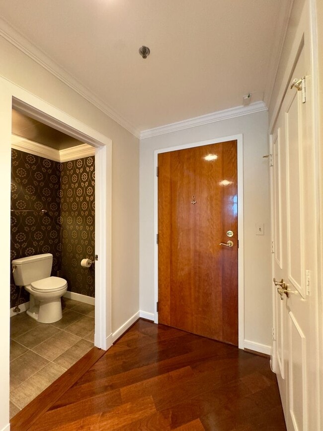 Building Photo - Elegant 2 Bedroom/2.5 Bathroom Apartment with Den, 2 Parking Spaces, and Storage Unit in Canton, ...
