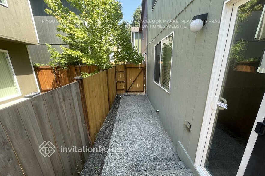Building Photo - 7325 178th St Ct E