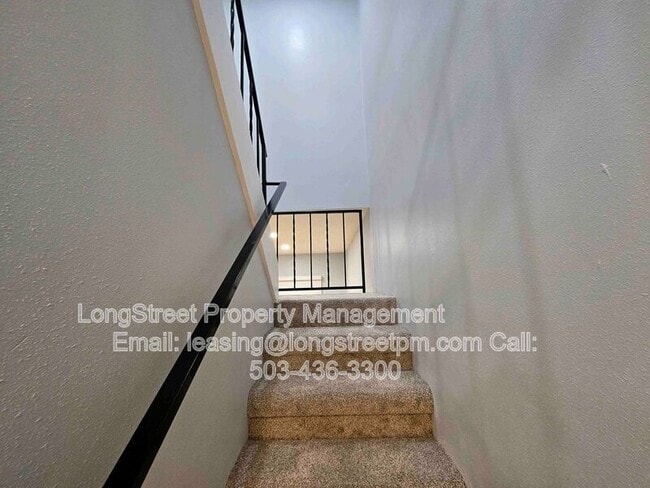 Building Photo - 3161 N Shore Dr SE