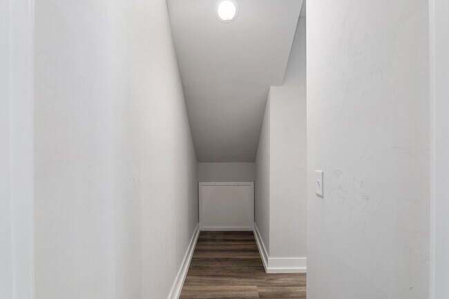 Building Photo - Stunning Brand-New 3-Bedroom, 3-Bathroom H...