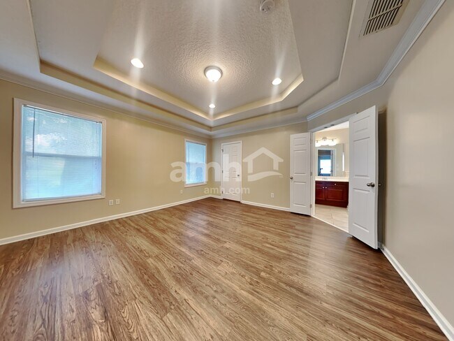 Building Photo - 13839 Victoria Lakes Dr