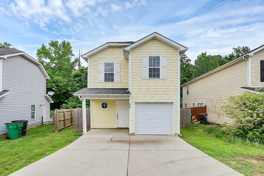 Building Photo - 3530 Crestridge Dr