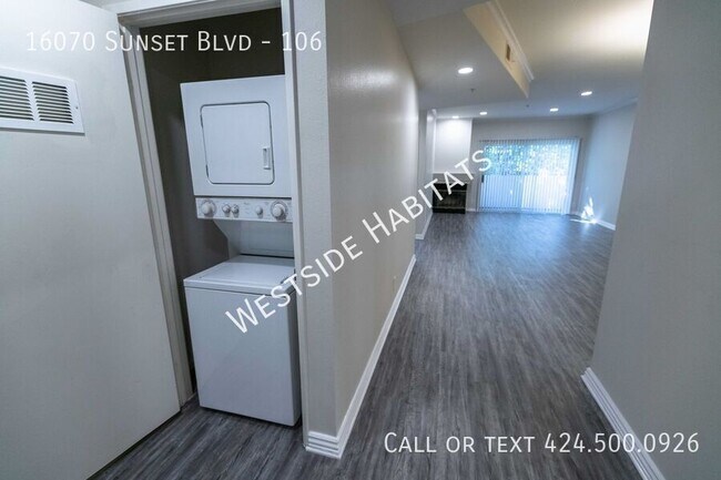 Building Photo - 16070 Sunset Blvd