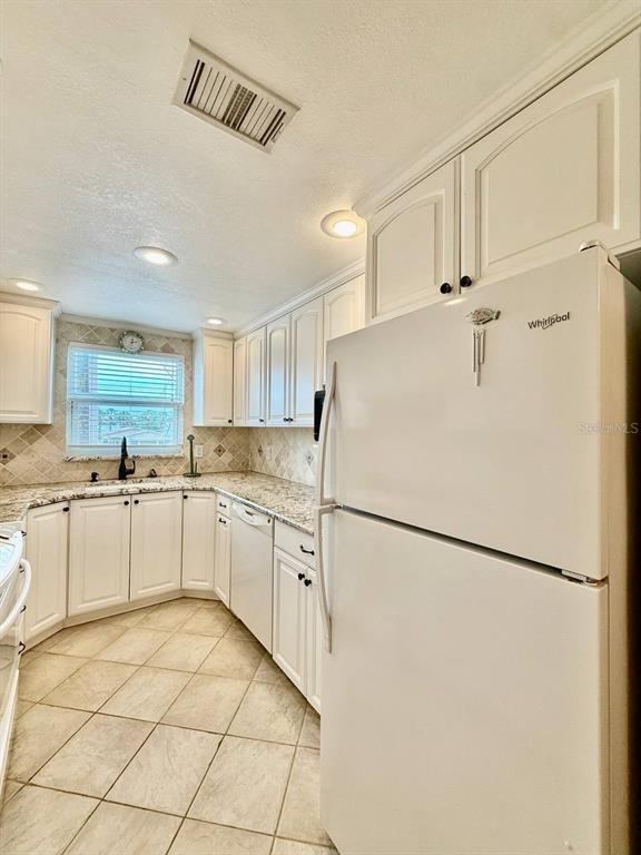 Building Photo - 3575 Gulf Blvd