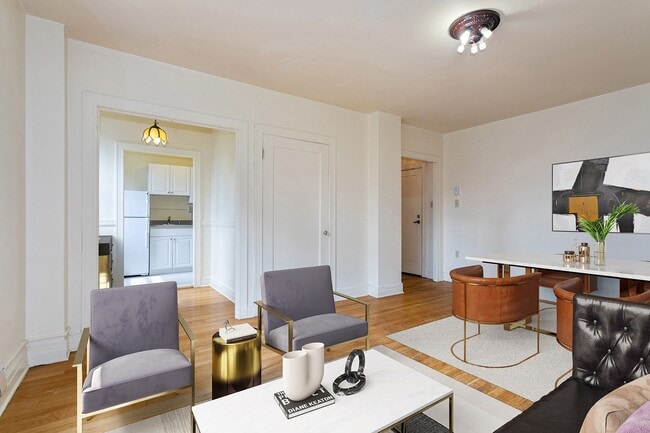 Building Photo - The Windham Apartments