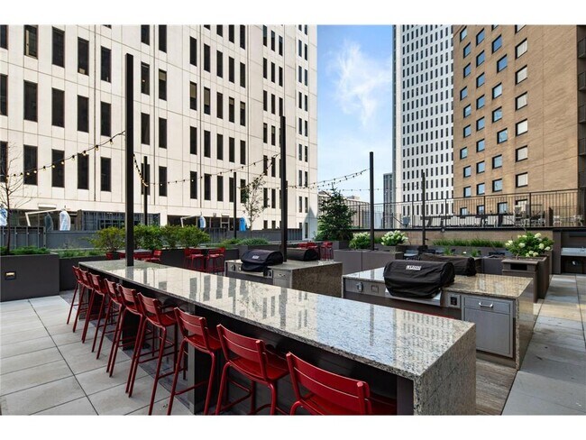 Building Photo - 121 Washington Ave S