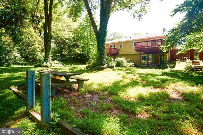 Building Photo - 3409 Beverly Dr