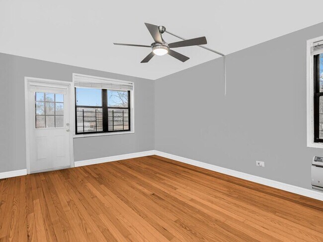 Building Photo - 6485 Broadway