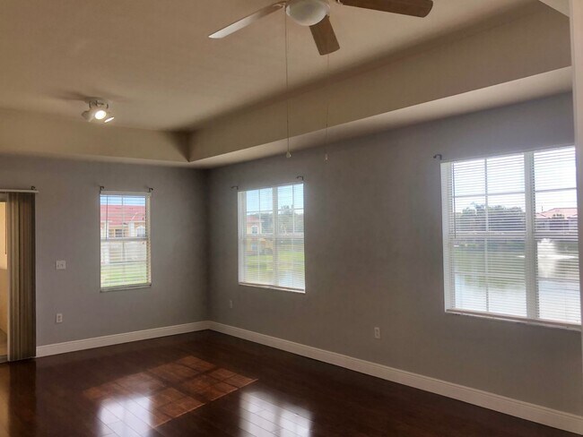 Building Photo - 2/2 with beautiful water views available n...