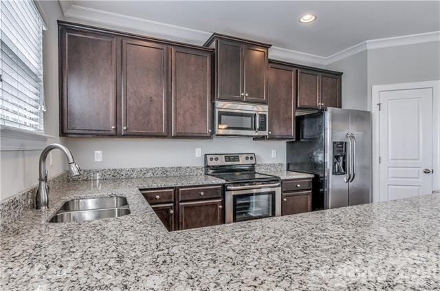 Building Photo - 352 Halton Crossing Dr SW