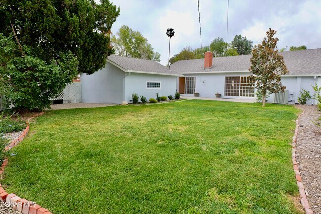 Building Photo - 23939 Oxnard St