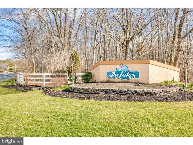 Building Photo - 164 Kettlebrook Dr