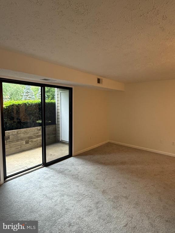 Building Photo - 12205 Peach Crest Dr