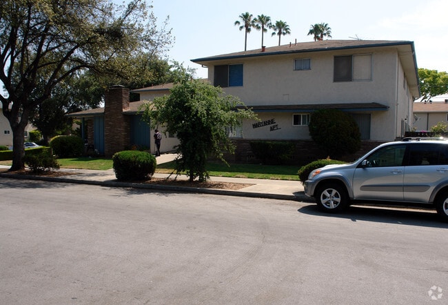 Building Photo - 622 Grand Fir Ave