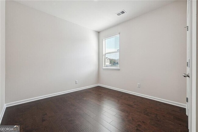 Building Photo - 3373 Shoals Ridge Dr