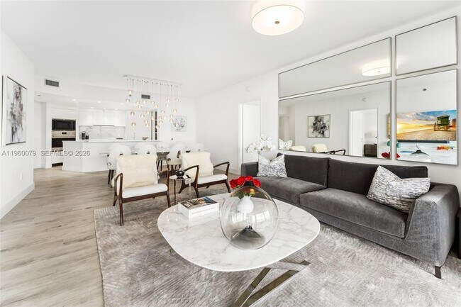 Building Photo - 450 Alton Rd