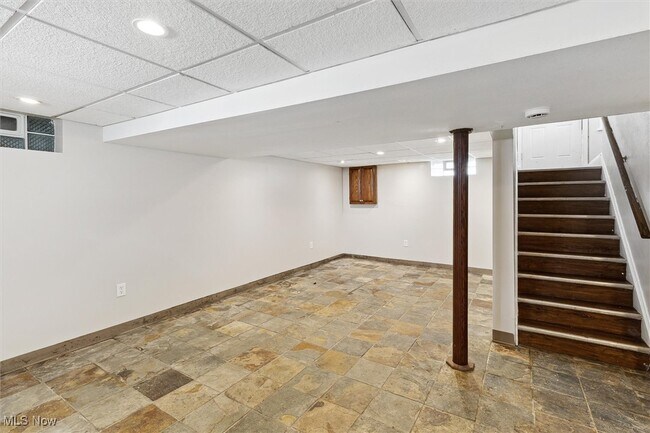 Building Photo - 11108 Wallingford Ave