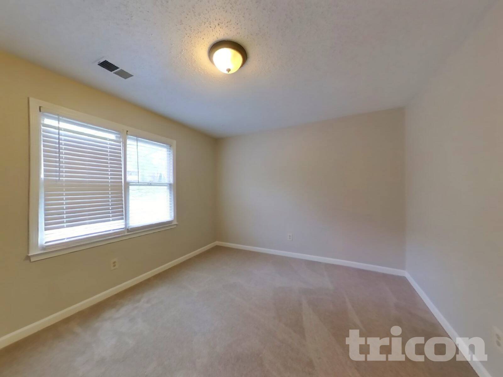 Building Photo - 649 Stratford Dr