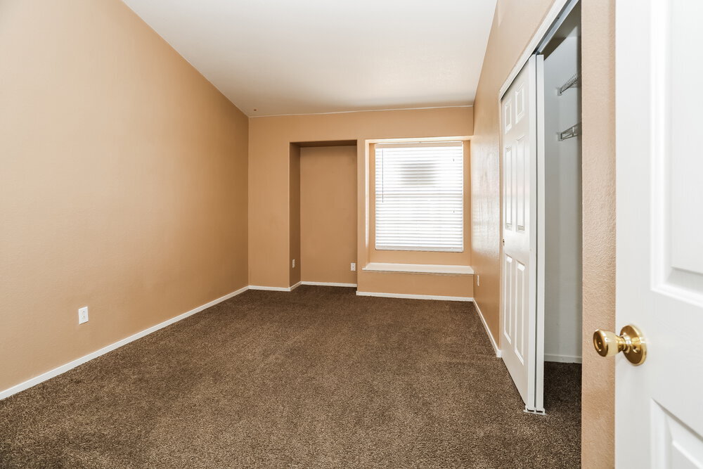 Building Photo - 607 Park Landing Ct