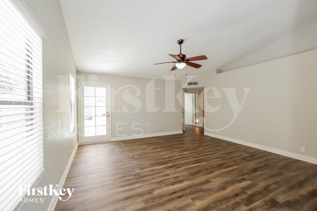 Building Photo - 3717 W Tierra Buena Ln