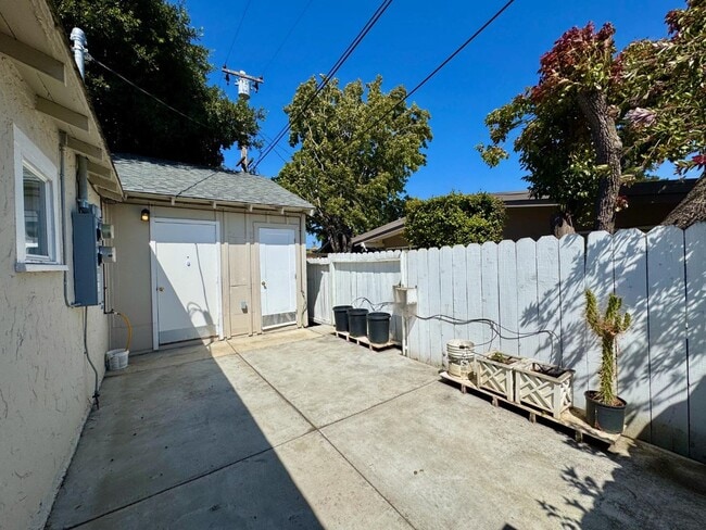 Building Photo - 3801 Pacific Blvd