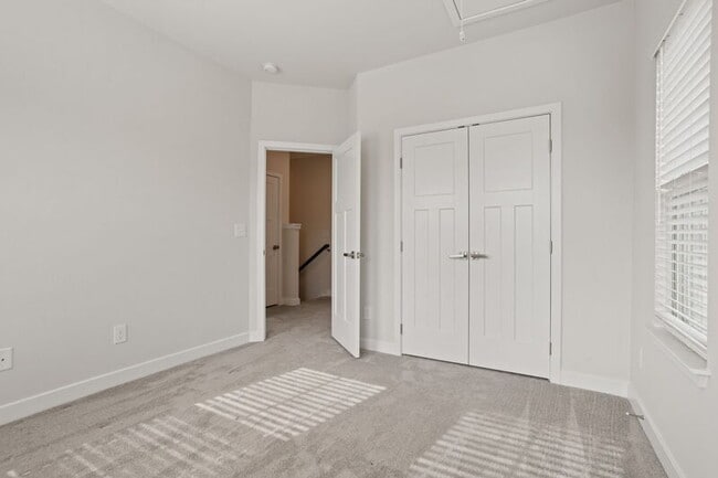 Building Photo - 117 Eagle Wood Dr