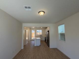 Building Photo - 6575 E Cresthaven Dr