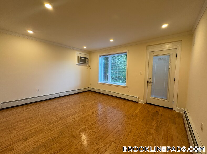 Building Photo - 50 Alton Pl