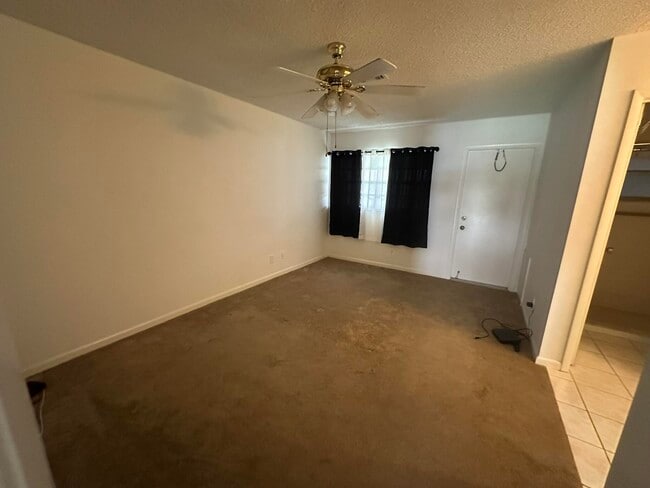 Building Photo - 933 Savannas Point Dr