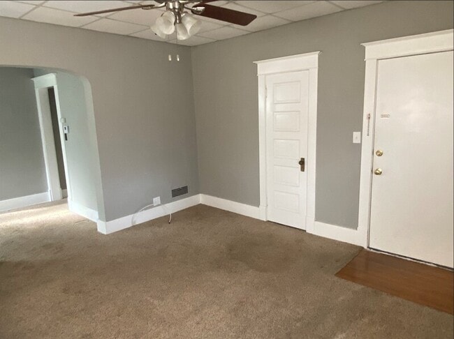 Building Photo - 1727 S 13th St