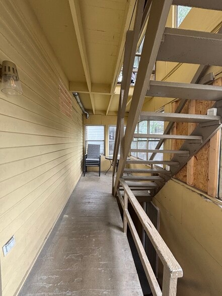 Back Porch - 130 Woodlawn Ave
