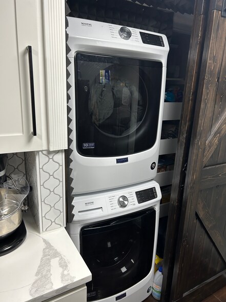 Sound proofing around W/D and on doors works amazing! - 6101 Edsall Rd