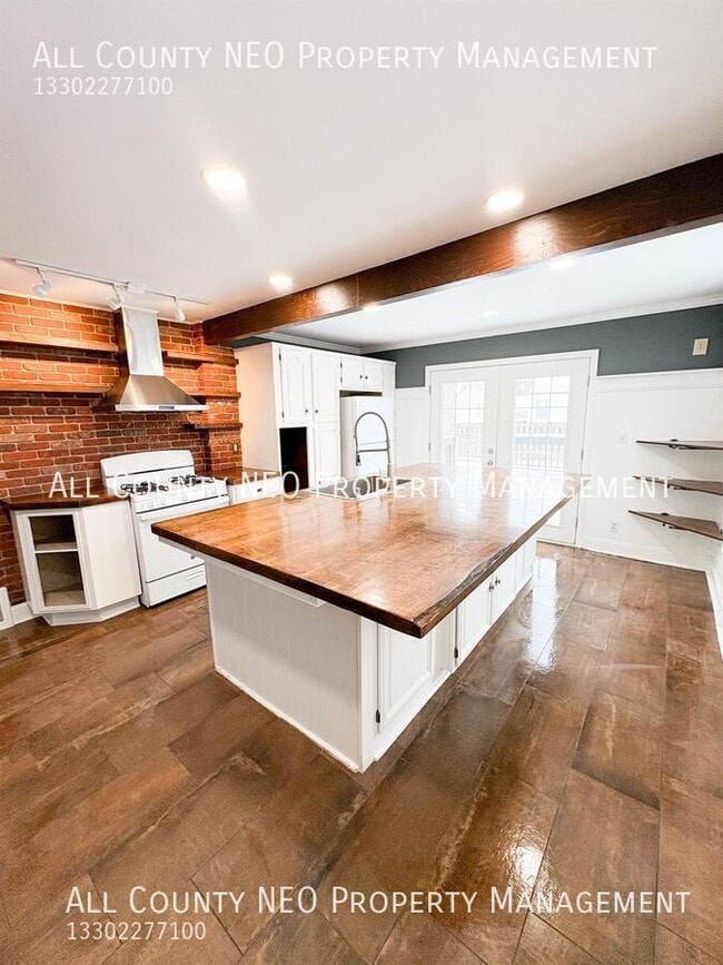 Building Photo - 2359 12th St