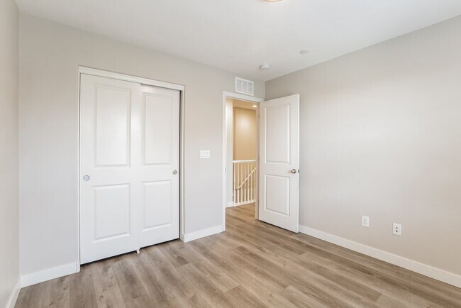 Building Photo - 7563 Bethel Cove Ct