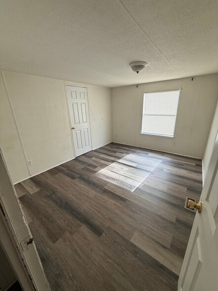 Building Photo - 2168 Lee Rd 430