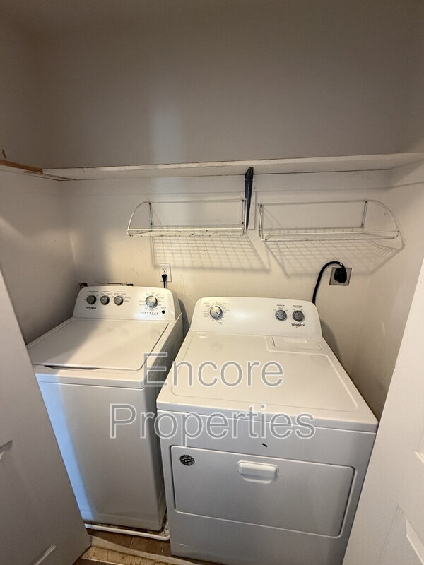 Building Photo - 3822 Charleston Park Dr