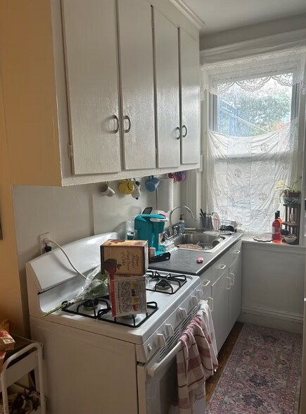 Apt 1A - 211 Park Dr