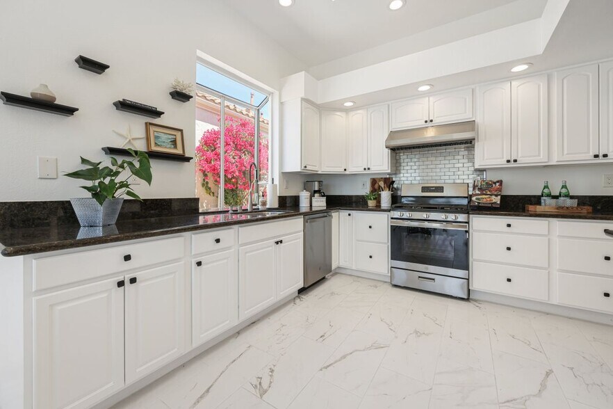 Building Photo - 1257 Camino Lorado