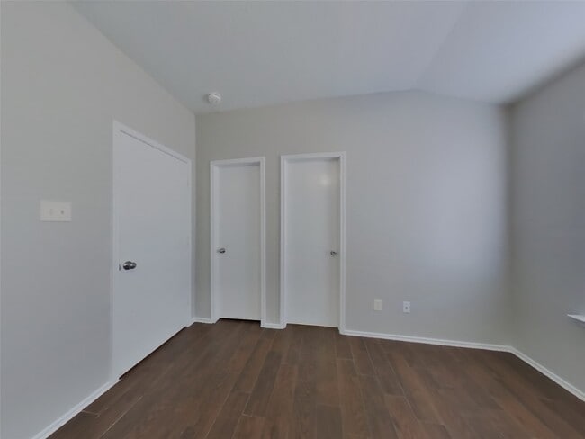 Building Photo - 7214 Winter Song Dr