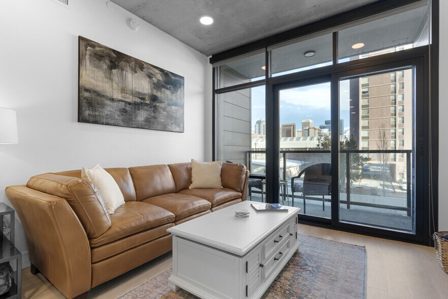 Building Photo - 111 S 300 W