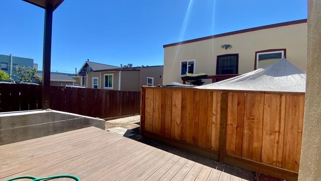 Building Photo - Remodeled back House with Large & Sunny Deck