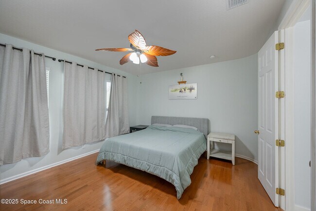 Building Photo - 2842 Glenridge Cir