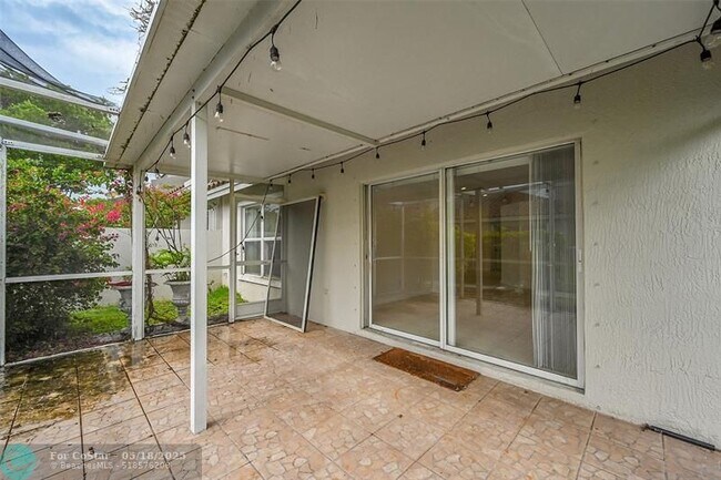 Building Photo - 5642 NW 118th Dr