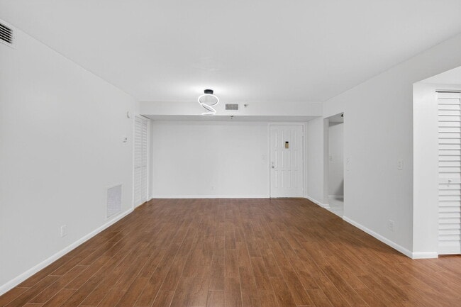 Building Photo - 5260 NW 2nd Ave