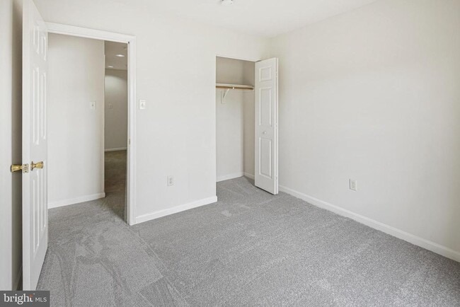 Building Photo - 7261 Calm Sunset