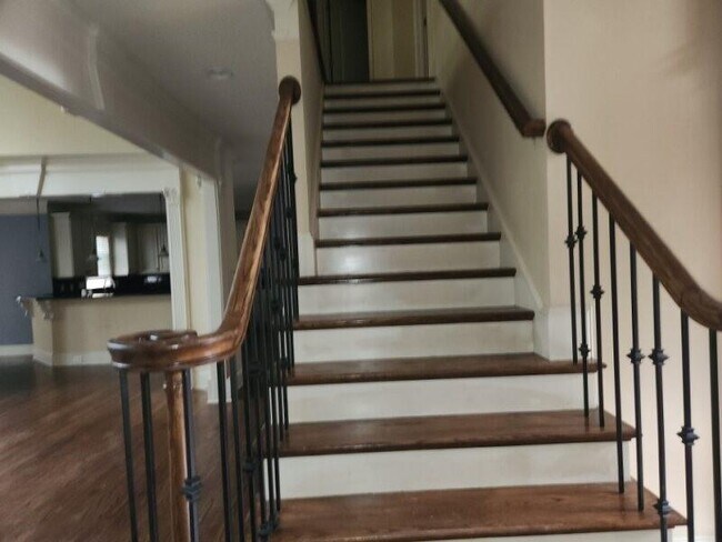 Building Photo - 3542 Waters Run Dr