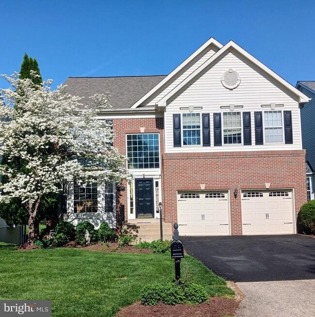 Building Photo - 47497 Saulty Dr
